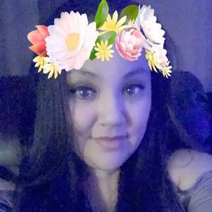 Meet your Posher, Elisa